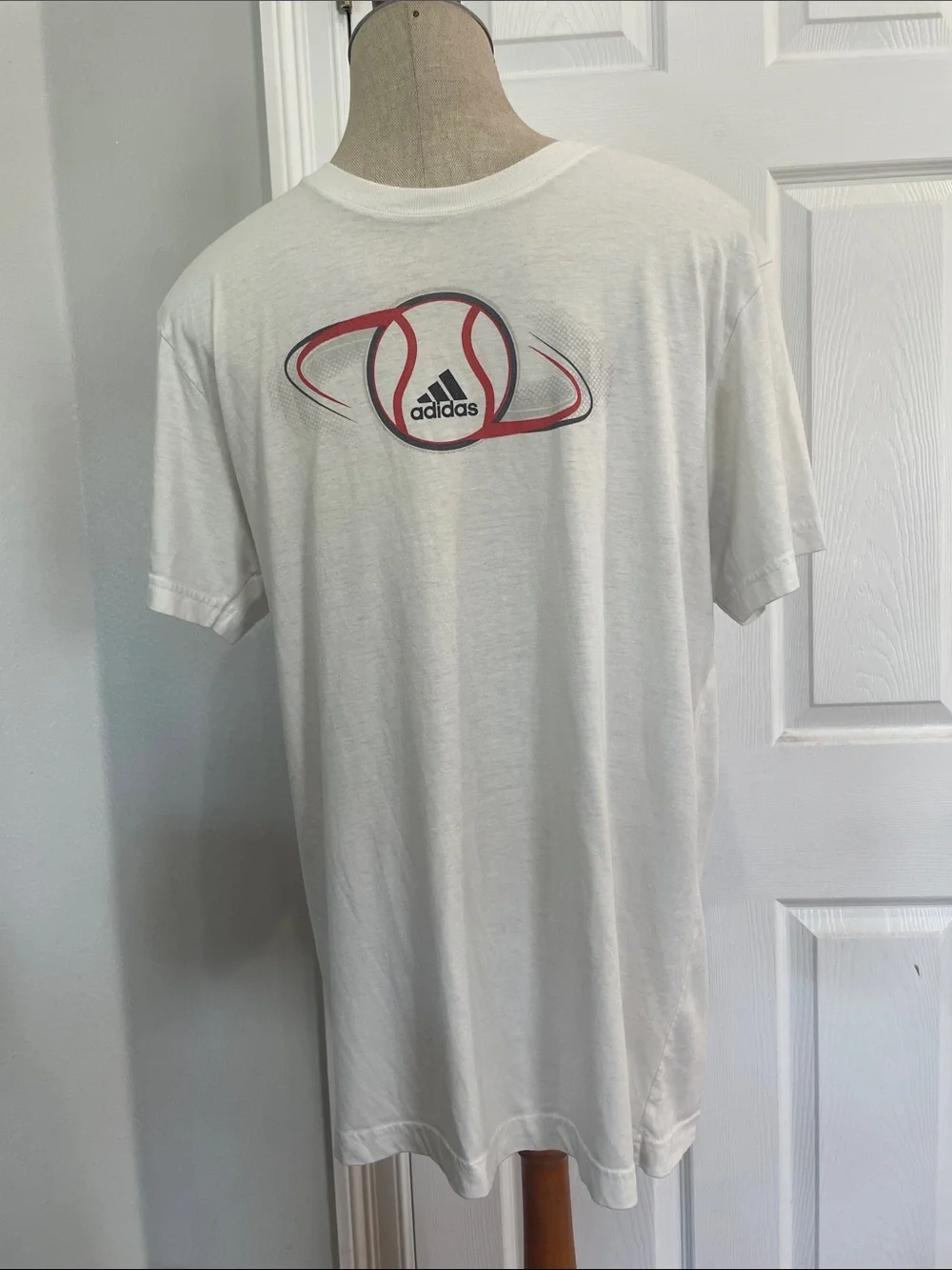 Vintage adidas White t-shirt short sleeve Tee Red Black ball unisex adult size M
